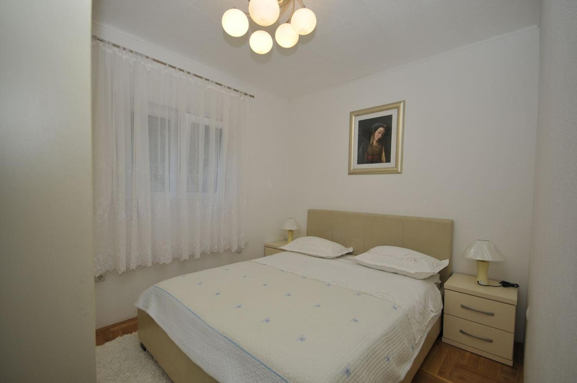Apartments Ivica Каштела Екстер'єр фото