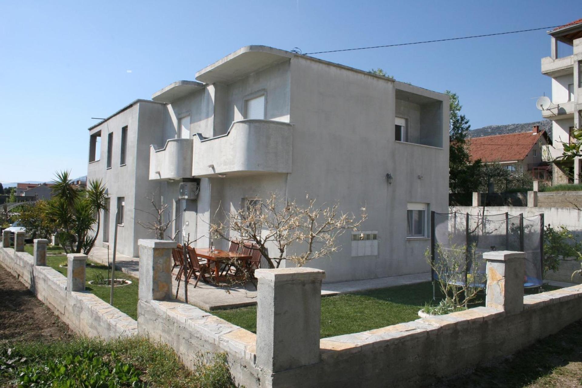 Apartments Ivica Каштела Екстер'єр фото
